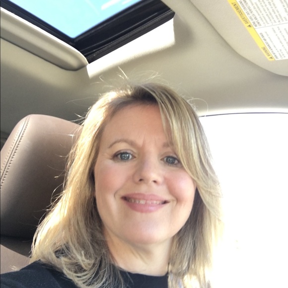 Meet your Posher, Shannon - Picture 1 of 1